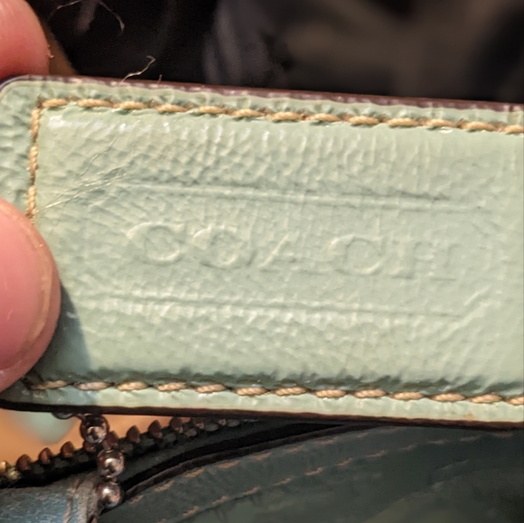 Coach Patent Leather stitched C Tote shoulder bag - Picture 4 of 4